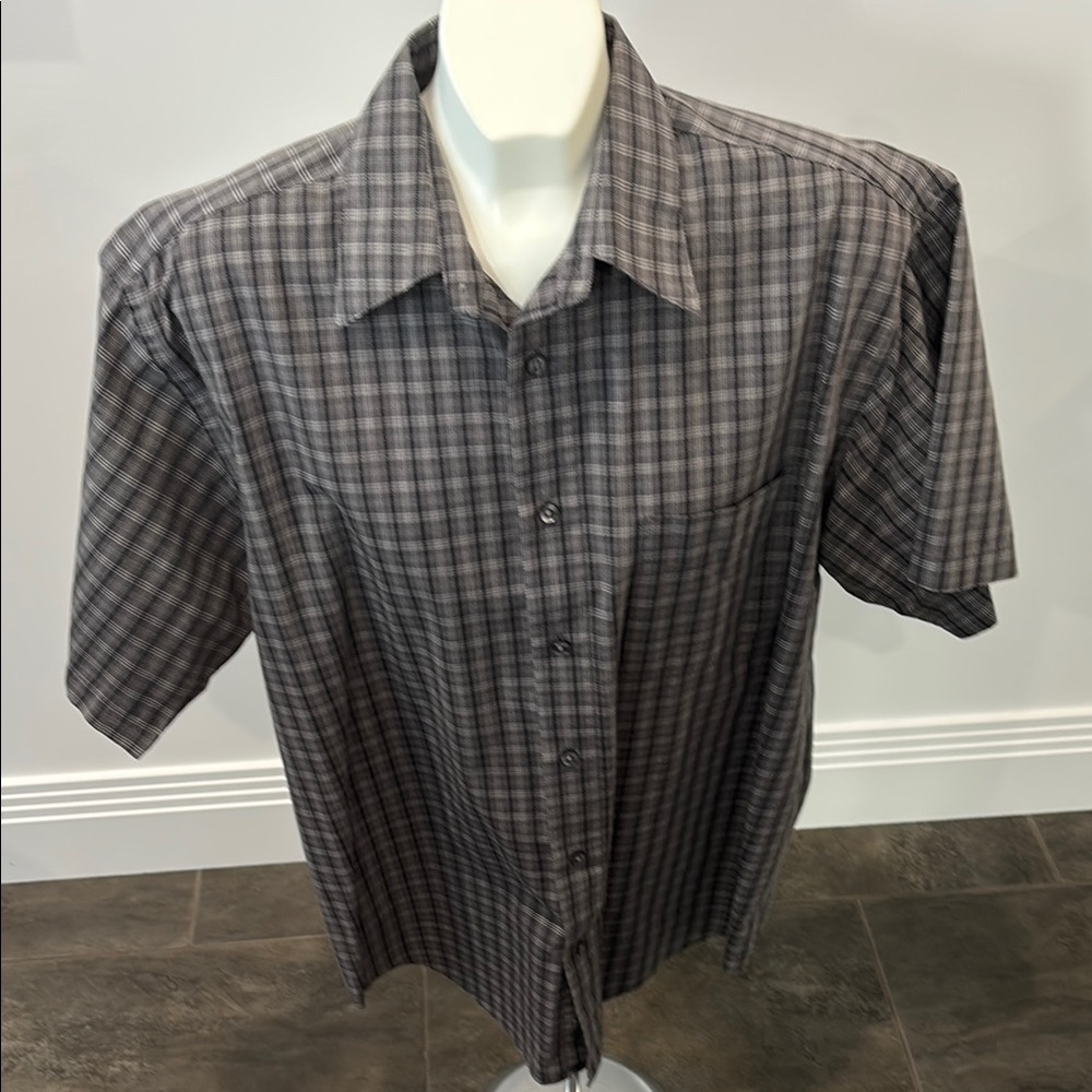 Men's Gray Checkered Shirt